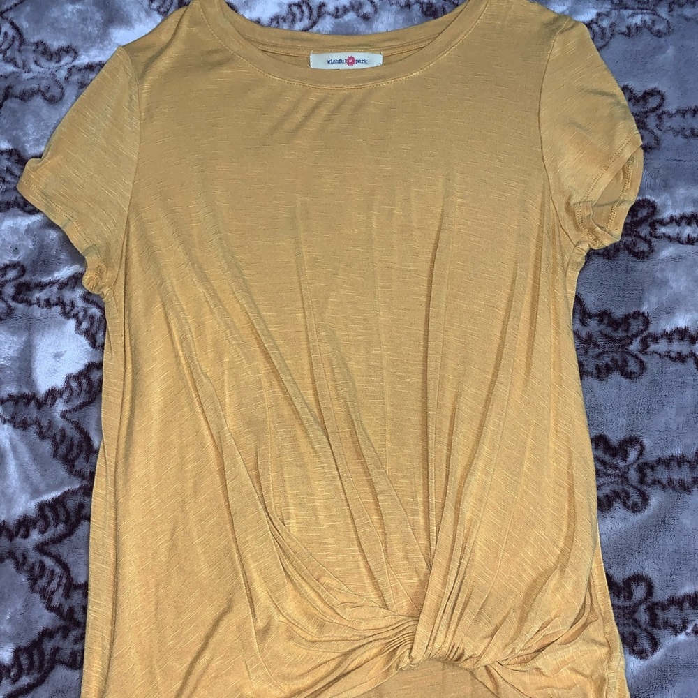 Cute Knoted Blouse